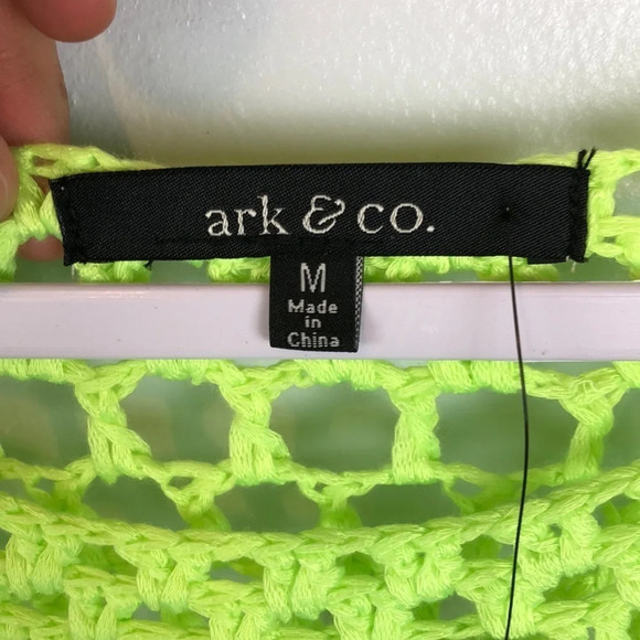 Ark & Co Knit Short Sleeve Top Size Medium - Picture 4 of 7